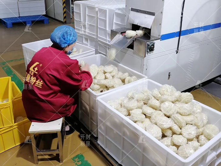 W66利来官网机械为宽大“三粉”行业投资者提供多元化方便粉丝机设备
