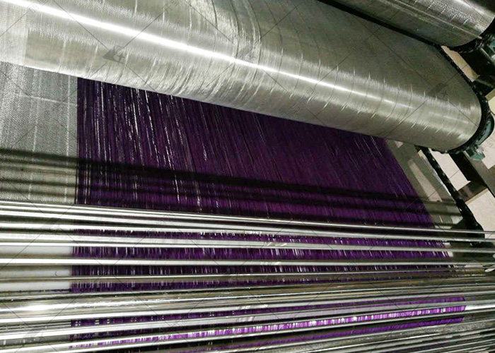 一款全自动粉条机，可加工多种淀粉原料